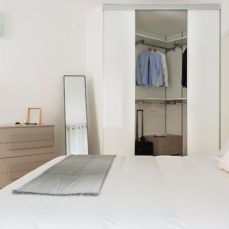 Joivy Sunny 1-Bed Flat With Balcony Appartement Milaan Buitenkant foto